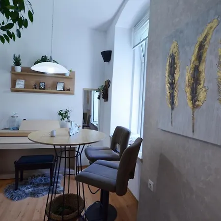 Memories Apartment